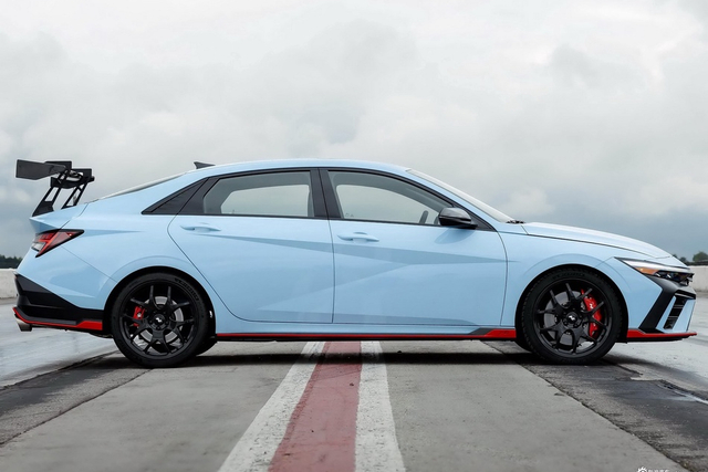 2026款伊兰特N TCR Edition 官图