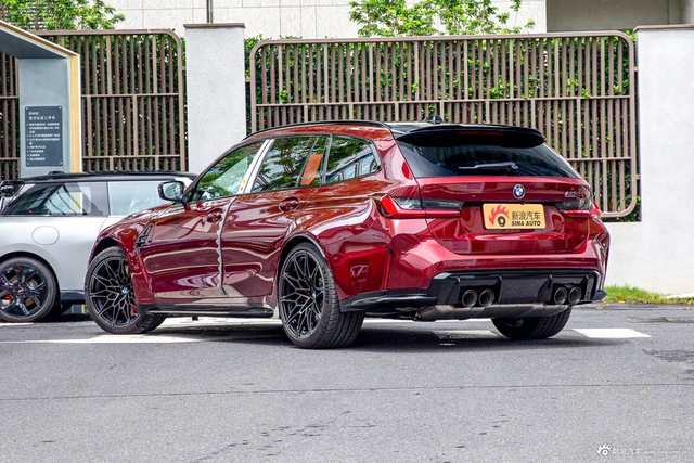 2026款宝马M3旅行版 M xDrive 雷霆版