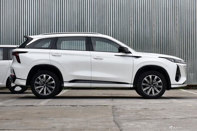 2026款长安CS75 PLUS 智慧冠军版 1.5T 新蓝鲸 智航型