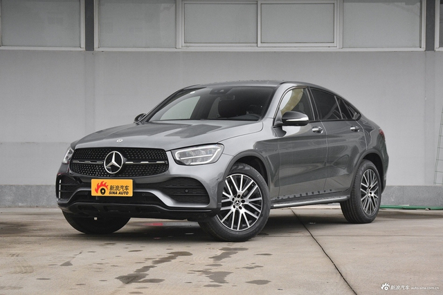 2020款奔驰GLC 300 4MATIC轿跑SUV 