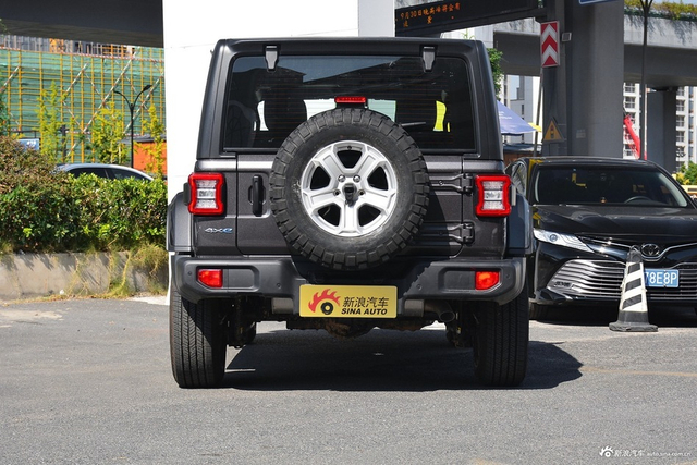 2021款牧马人4xe 四门 2.0T 4xe 撒哈拉