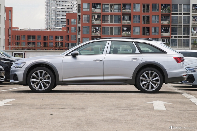 2025款奥迪A6（进口） allroad quattro 55 TFSI 尊享越野型