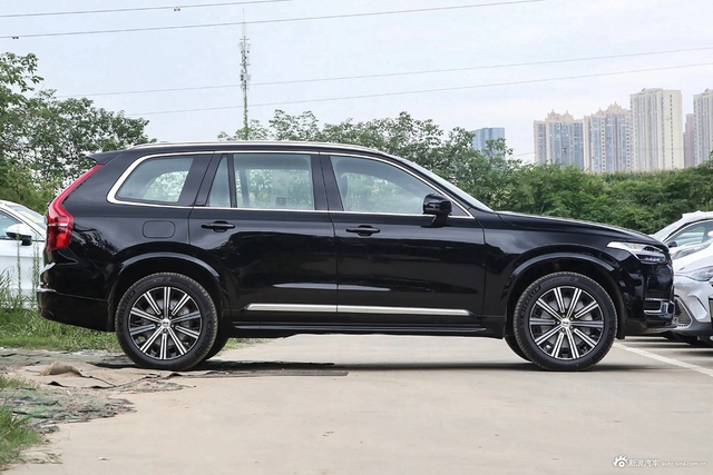 2024款沃尔沃XC90 B5 智行豪华版 7座