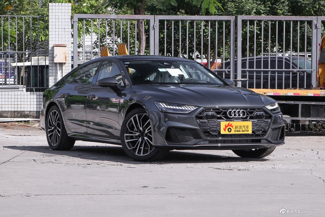 2025款奥迪A7 45 TFSI 臻选型