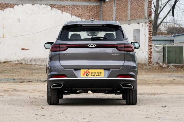 2024款瑞虎7 1.5T CVT尊贵版