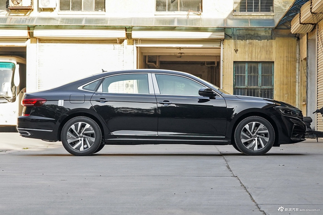 2023款帕萨特混动 430PHEV 混动豪华版