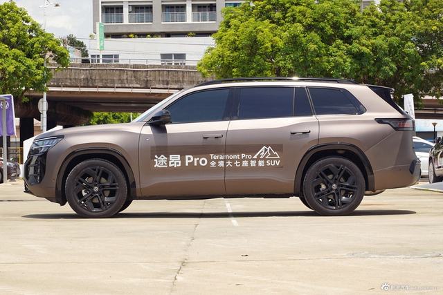 2025款途昂 Pro 450TSI 四驱登峰版