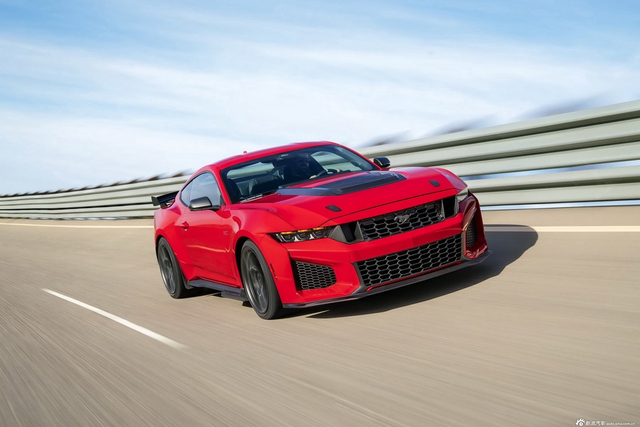 2026款Mustang Dark Horse SC 官图