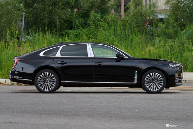 2024款红旗H9 2.0T 旗畅 豪华商务版