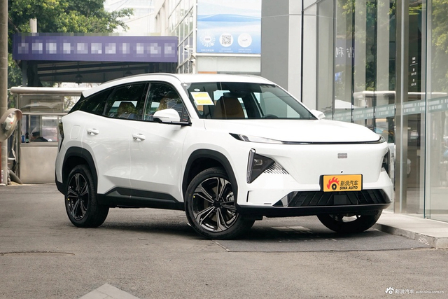 2024款银河L7 龙腾版 1.5T 115km PLUS