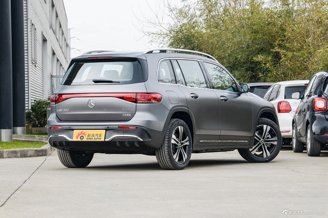 2024款奔驰EQB 350 4MATIC