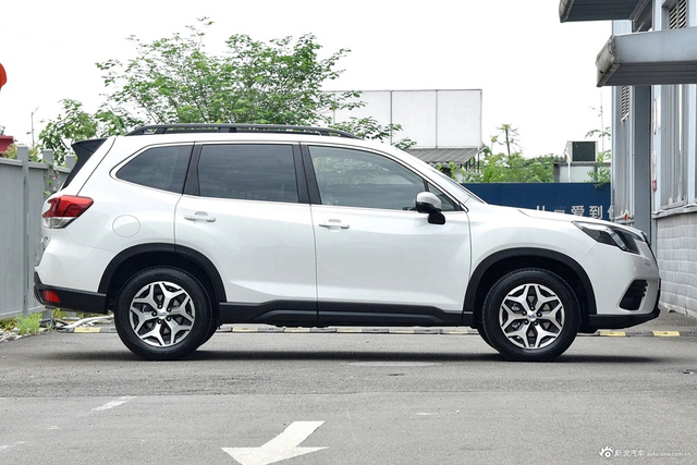 2024款森林人2.0i AWD豪华版