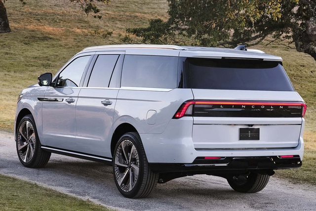 2025款领航员 基本型 官图