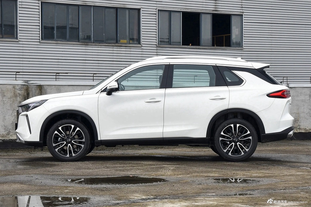 2023款传祺GS4 PLUS 390T 自动星系版