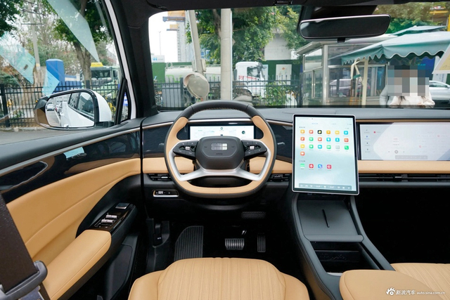 2024款银河L7 龙腾版 1.5T 115km PLUS