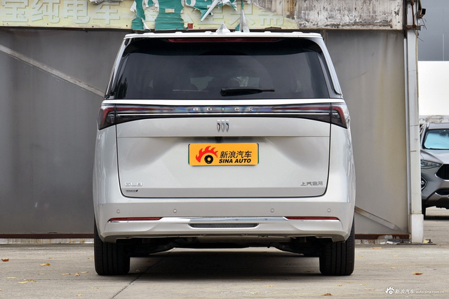 2025款别克GL8插混 陆尚 尊享版 7座