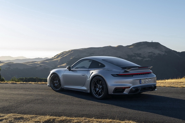 2024款保时捷911 Turbo 3.7T 50周年纪念版 官图