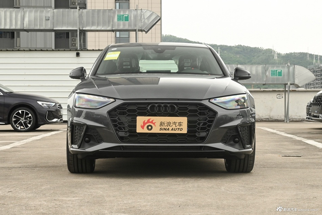 2025款奥迪A4L 200万辆悦享版 40 TFSI 星夜版