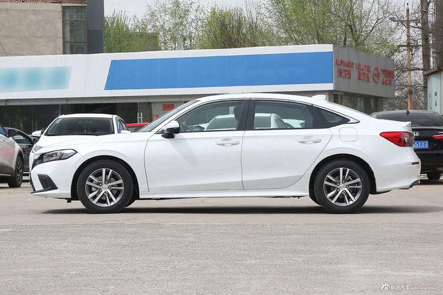 2023款思域 240TURBO CVT劲势版