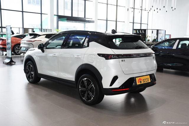 2025款领克06 EM-P 126长续航Max