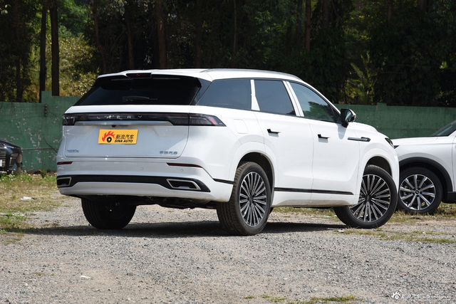 2025款瑞虎9 2.0T 双离合两驱舒享版 5座