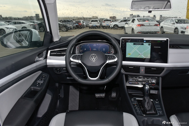 2025款宝来 改款 300TSI 双离合尊行版