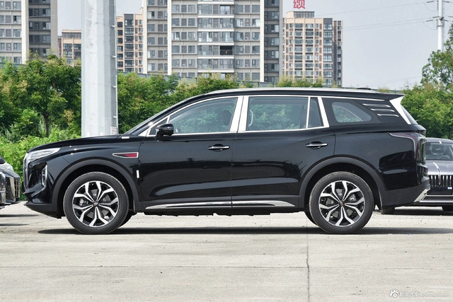 2023款红旗HS7 2.0T 自动两驱旗享版 六座