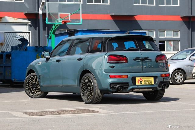 2023款MINI CLUBMAN 2.0T COOPER S 自在特别版