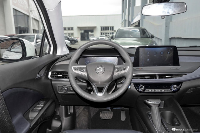 2024款微蓝6纯电 450km 出行版