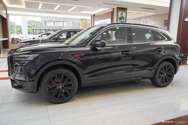 2026款红旗HS5 2.0T 两驱玄影版