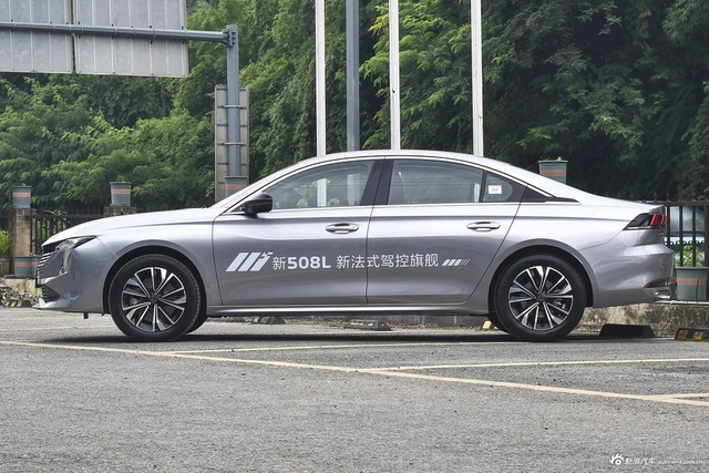 2023款标致508L 400THP PureTech 驭控旗舰版