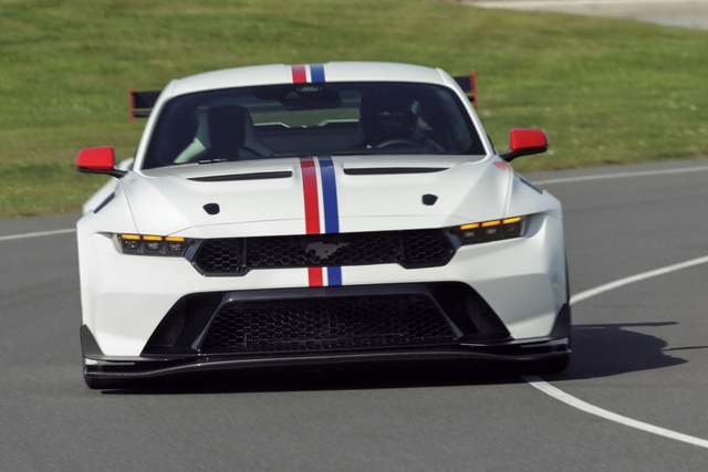 2025款Mustang GTD Spirit of America 官图