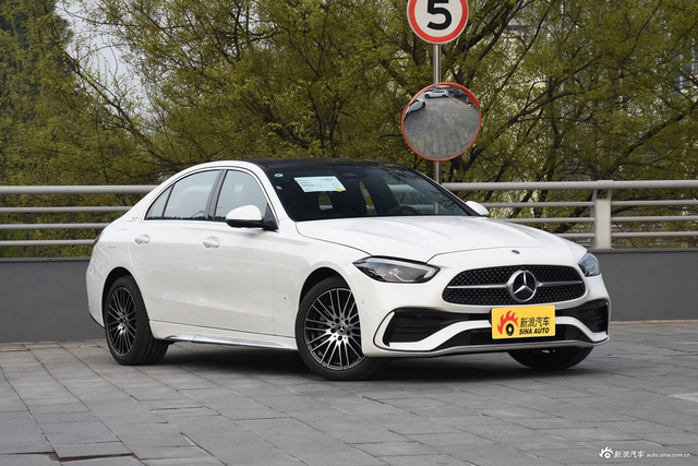 2024款奔驰C级 改款二 C 260 L 运动版