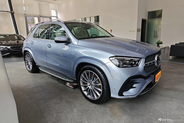2025款奔驰GLE级 改款 GLE 450 4MATIC 豪华型