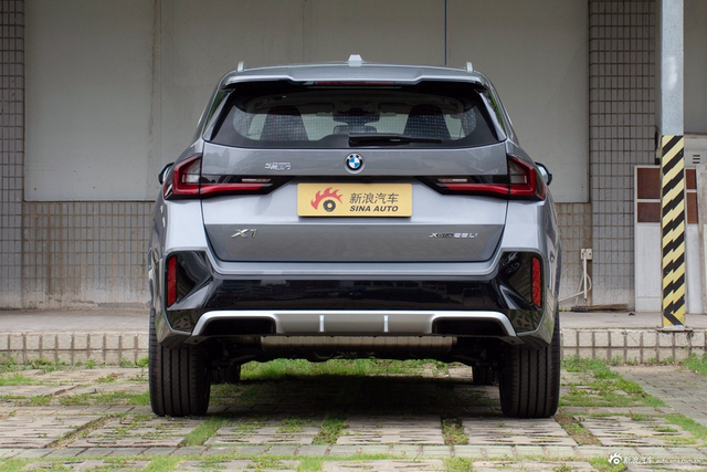 2024款宝马X1 xDrive25Li M运动套装