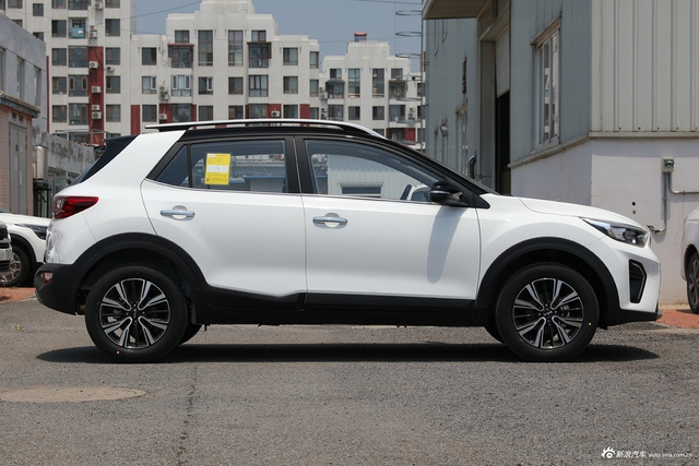 2021款奕跑1.4L CVT天窗款