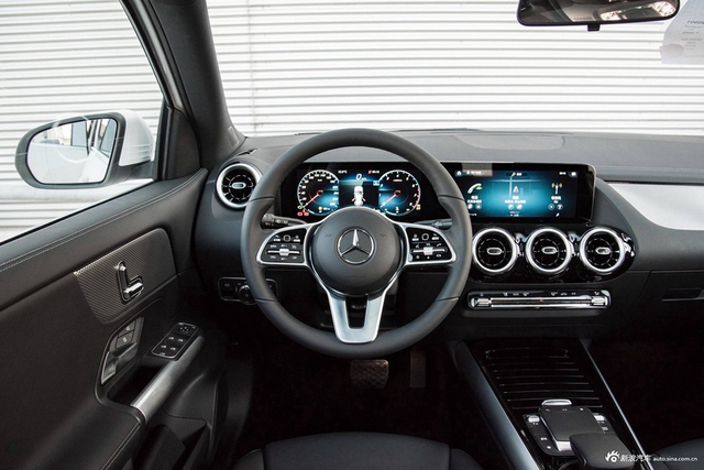 2023款奔驰GLA级 200