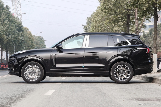 2024款领克09 EM-P 2.0TD HALO 六座