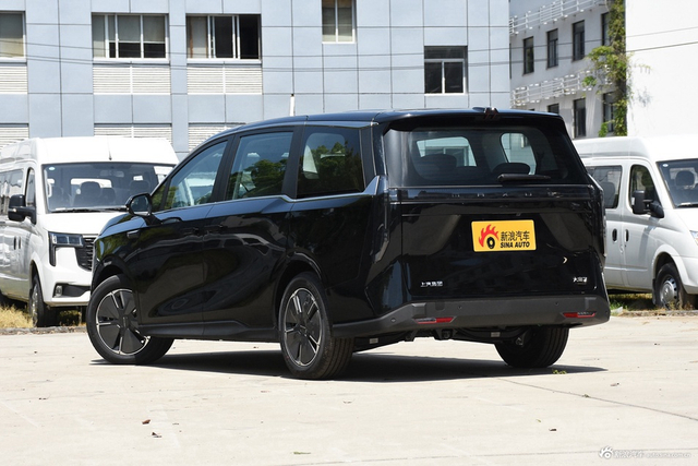 2024款上汽大通MAXUS 大家MIFA7 410km 行政标准续航版