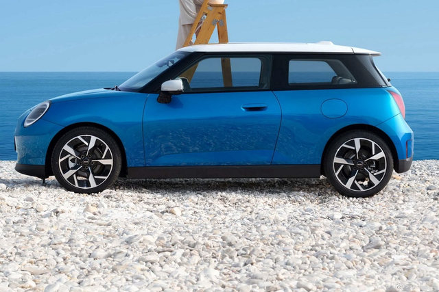 2025款电动MINI COOPER 海盐蓝 官图