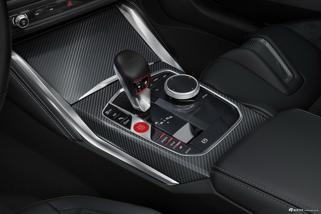 2024款宝马M3 四门轿车 M xDrive 雷霆版 官图