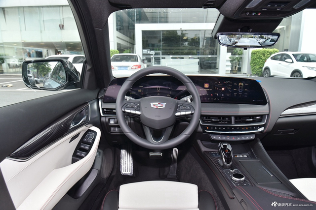 2025款凯迪拉克CT5 28T 赛道性能版