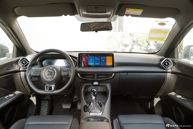 2026款MG5 180DVVT 全球豪华版