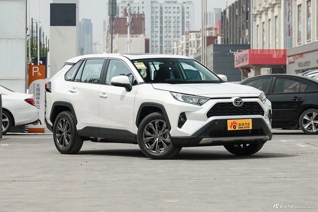 2023款RAV4荣放 2.0L CVT两驱风尚版
