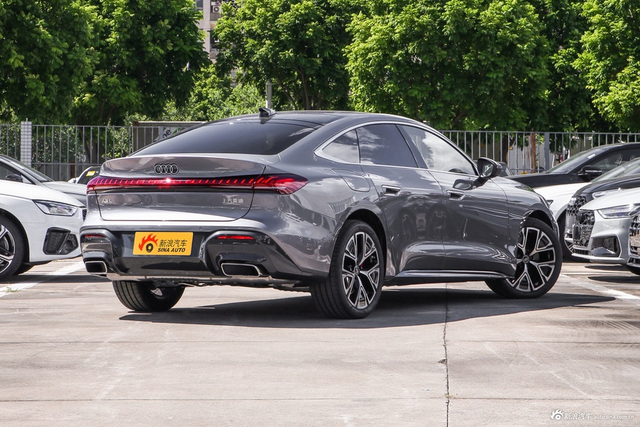 2026款奥迪A5L Sportback 豪华型