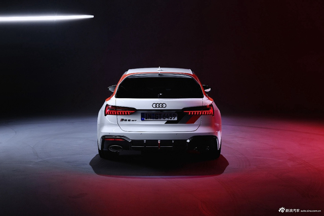 2024款奥迪RS 6 Avant GT官图