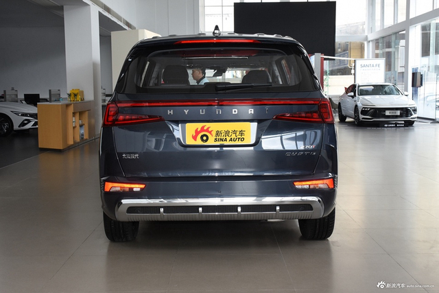 2024款库斯途 270TGDi LUX 尊贵版