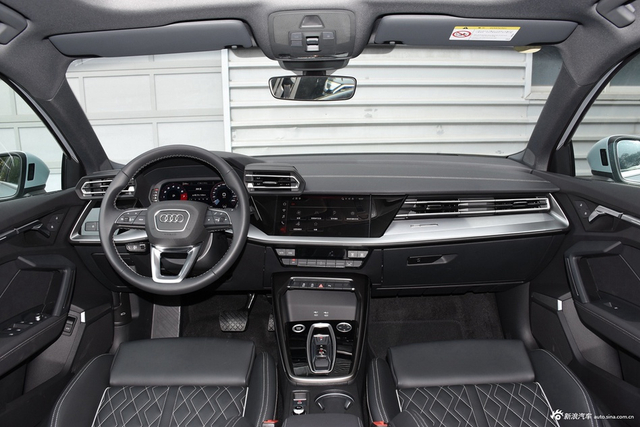 2025款奥迪A3L Limousine 35TFSI 飞驰尊享型