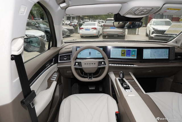 2023款荣威RX9 2.0T 两驱优享版