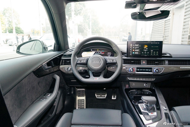 2024款奥迪S4 Avant 3.0TFSI